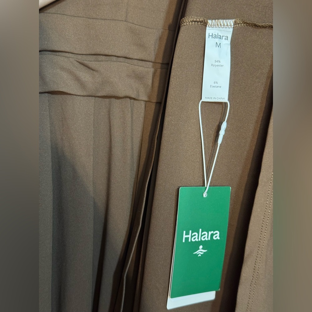 NWT Halara Mock-Neck Long Sleeve Pocket Flare Maxi Dress Size Medium - Picture 3 of 7